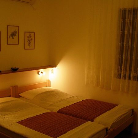 קרק Apartments Dunoti מראה חיצוני תמונה