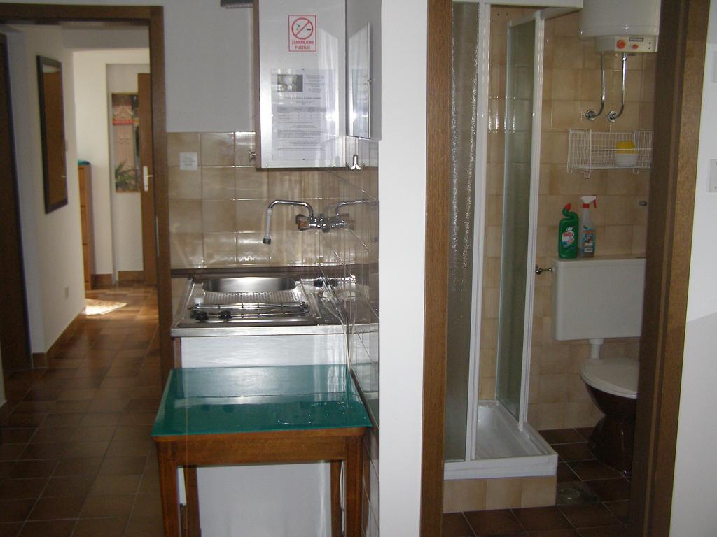 קרק Apartments Dunoti חדר תמונה