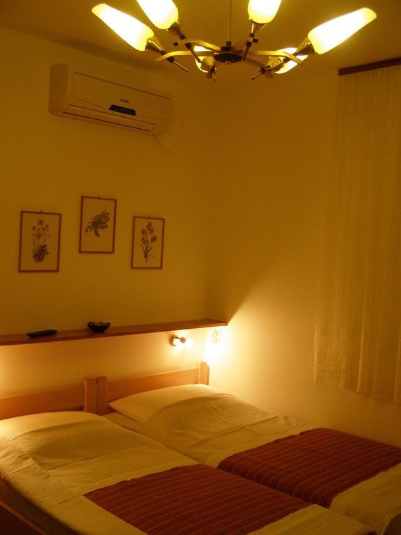 קרק Apartments Dunoti חדר תמונה