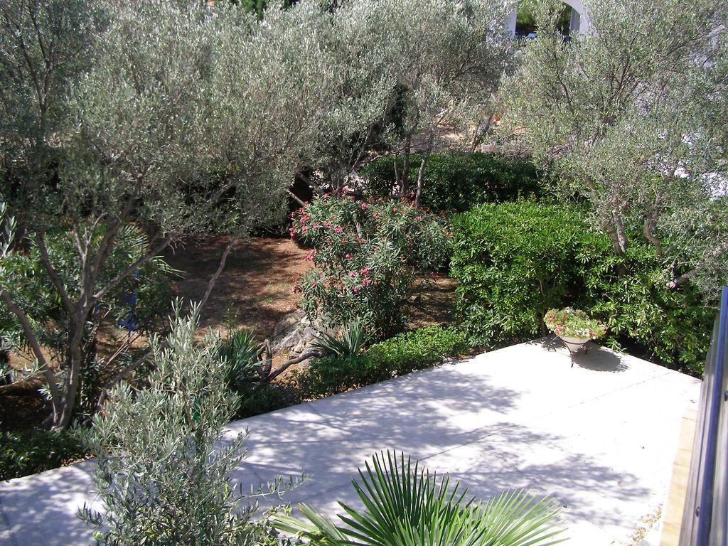 קרק Apartments Dunoti מראה חיצוני תמונה