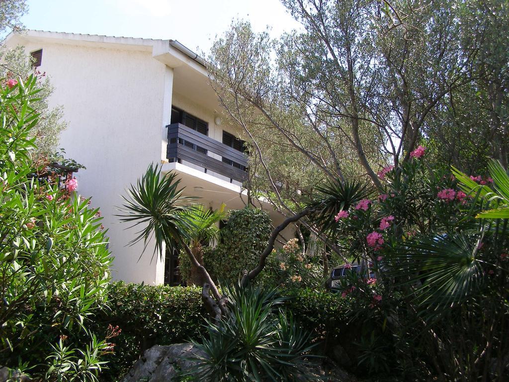 קרק Apartments Dunoti מראה חיצוני תמונה