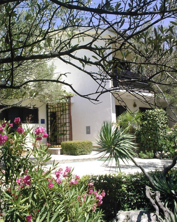 קרק Apartments Dunoti מראה חיצוני תמונה