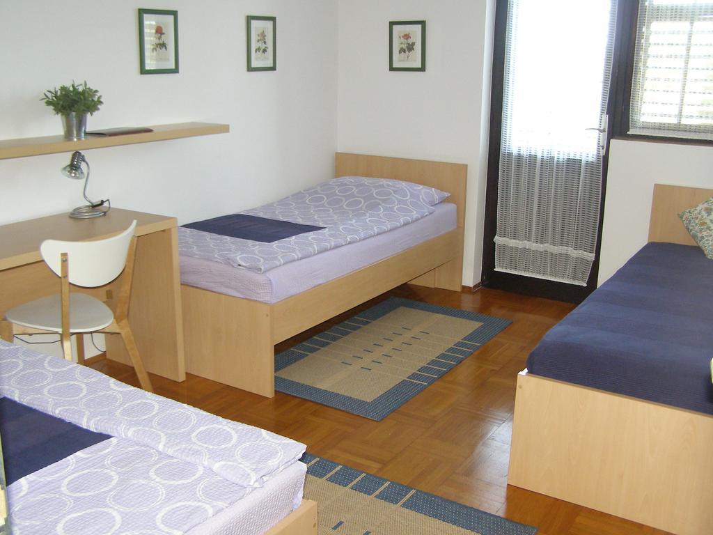 קרק Apartments Dunoti חדר תמונה